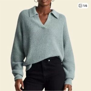 Everlane Women's V-Neck Sweater in Gray